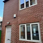 Spacious 2br Duplex - 2baths - 1min Walk To Arena & Nightlife Leeds (West Yorkshire)