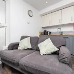 Spacious 2br Duplex - 2baths - 1min Walk To Arena & Nightlife Leeds (West Yorkshire)
