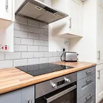 Spacious 2br Duplex - 2baths - 1min Walk To Arena & Nightlife * Leeds (West Yorkshire)