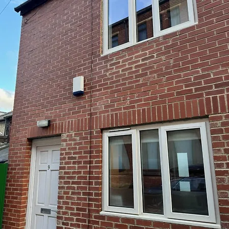Spacious 2br Duplex - 2baths - 1min Walk To Arena & Nightlife Leeds (West Yorkshire)