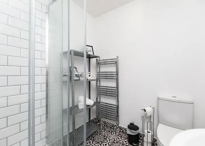 Prime 2bed In Centre Apartment *