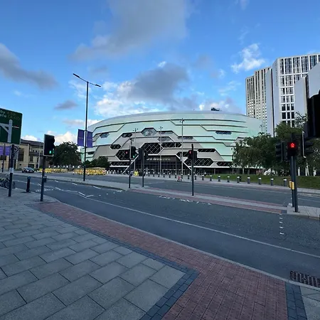 Prime 2bed In Centre * Leeds